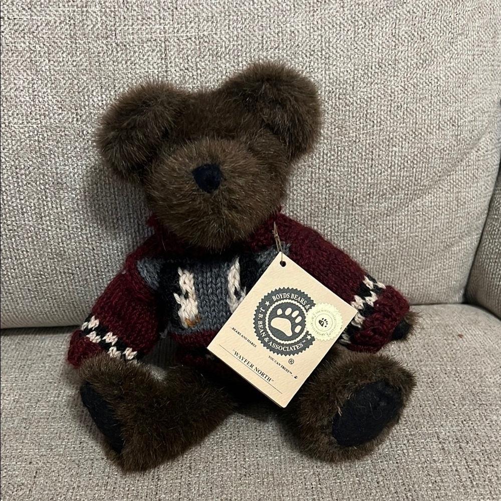 BOYDS PLUSH NWT Retired • #917360
"WAYFER NORTH" 10"
JOINTED BROWN BEAR
